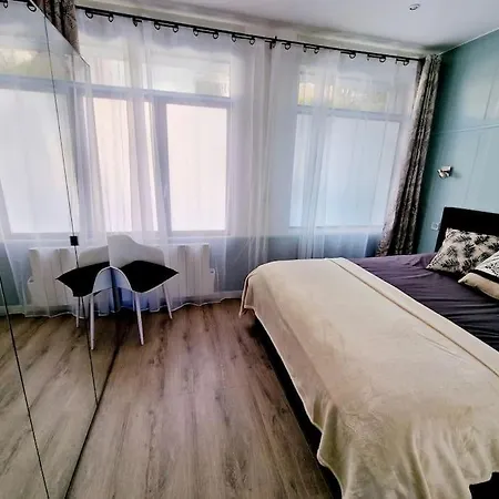 Holiday home Atypique Clair Et Spacieux Avec Jardin *