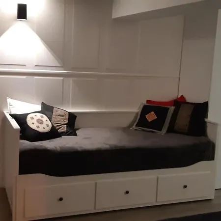 Holiday home Atypique Clair Et Spacieux Avec Jardin *
