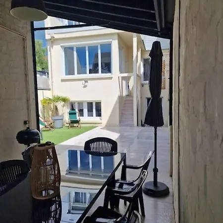 Holiday home Atypique Clair Et Spacieux Avec Jardin