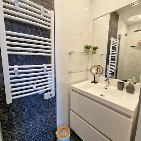 Holiday home Atypique Clair Et Spacieux Avec Jardin